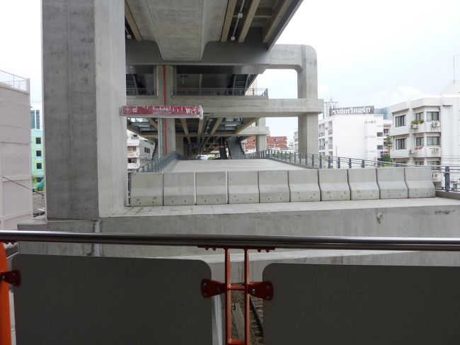パヤー・タイ接続駅工事中