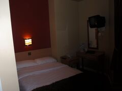 ホテルに着きました。結構な移動で、あまり記憶が残っていません（苦笑）。必死になって、ホテルまで行った記憶だけがあります。