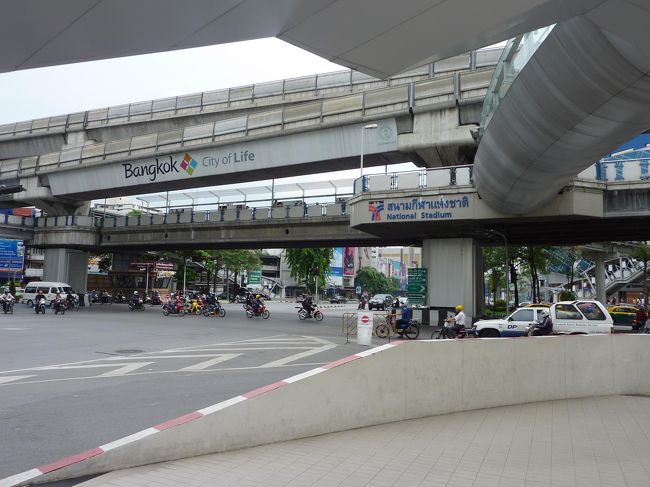 国立競技場（Natioal Stadium）<br /><br />ここのジャンクションはかっこいいですね