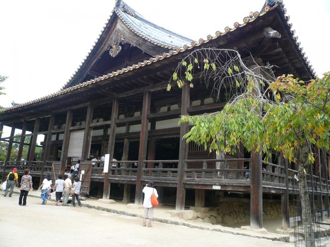 豊国神社　　通称：千畳閣　（国重要文化財）<br /><br />豊臣秀吉公が戦没者のために建立を命じましたが、秀吉の死により未完成のまま現在にいたっています。<br /><br /> 明治時代に秀吉公と加藤清正公が祀られ、豊国神社となっています。