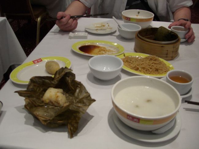 ２日目の朝食です<br /><br />朝からなかなかの重量感でした