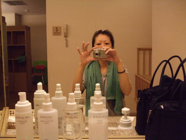 こんなsetを撮りたくて、まゆ毛のない私が写ってしまいました。