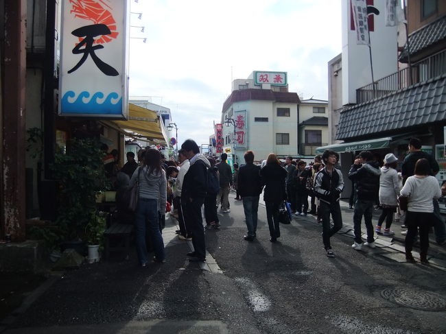 日曜日　結構な人出です。