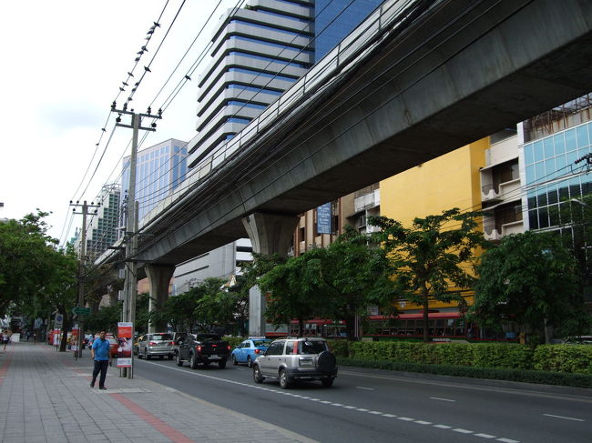 さくっと、バンコクまで移動完了です。<br />バンコクも高架鉄道ができて便利になりました。