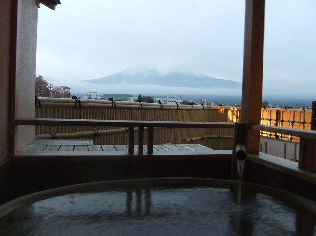 部屋の露天からの眺め<br /><br />壁に書いた絵じゃなく本物だぁ＾＾