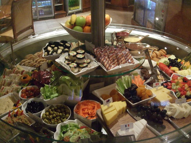 ファーストクラスラウンジ in ドバイ空港。<br />