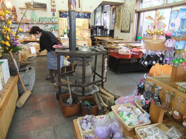 なんか骨董的なストーブが＾＾