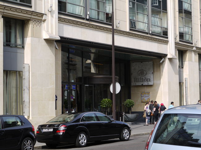 今日から２日間お世話になる。<br /> Hilton Arc de Triomphe Paris hotel<br />です。