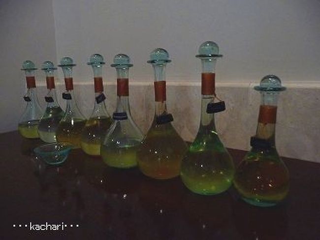 <br />たくさんあるオイルから選べます♪<br />私は、大好きなフランジパニをチョイス（*^^*）<br /><br />そして、至福のマッサージタイムへ〜♪