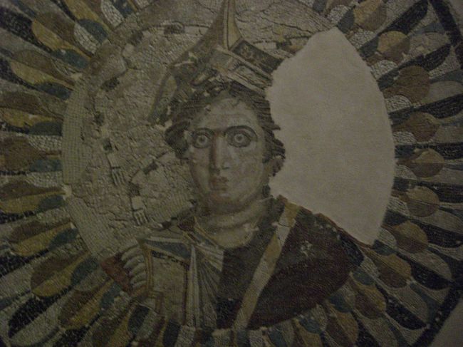 目がコワイ３。<br />アレキサンダー大王、怖すぎます！！