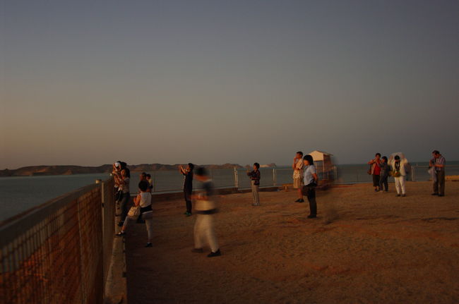 みんなで朝日を待ち受けます！