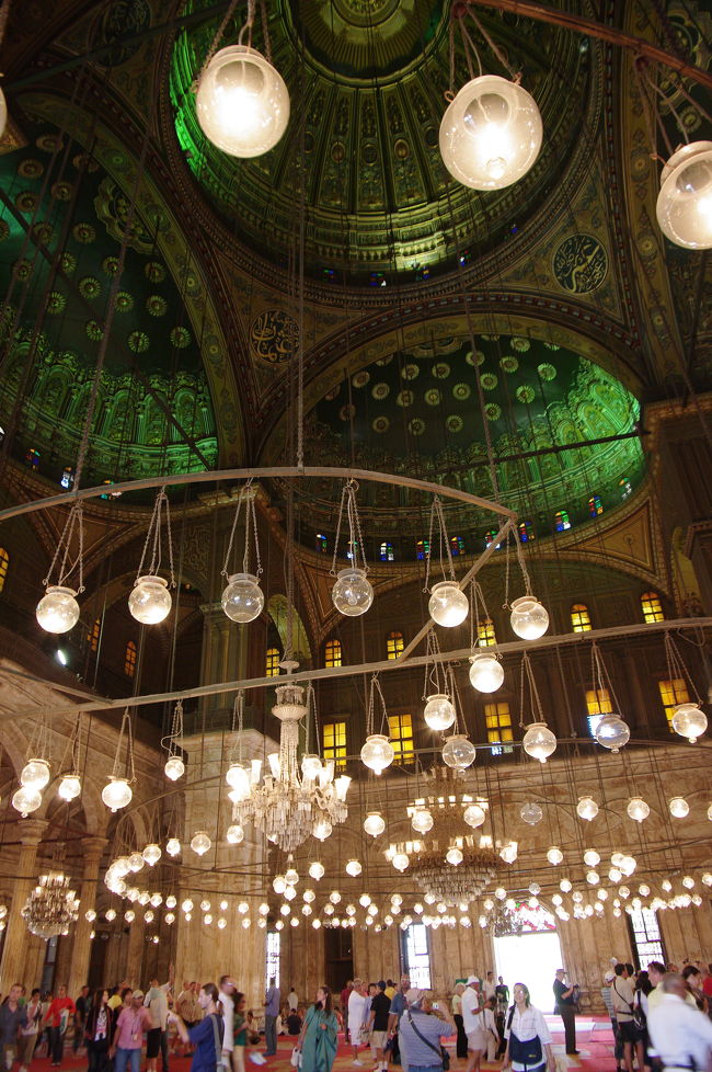 つい、上を見上げてウロウロしてしまいます。