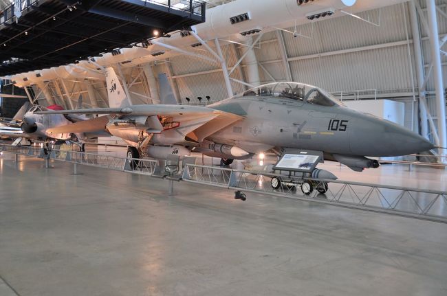 スミソニアン航空宇宙博物館 ダレス空港別館 トムキャット編