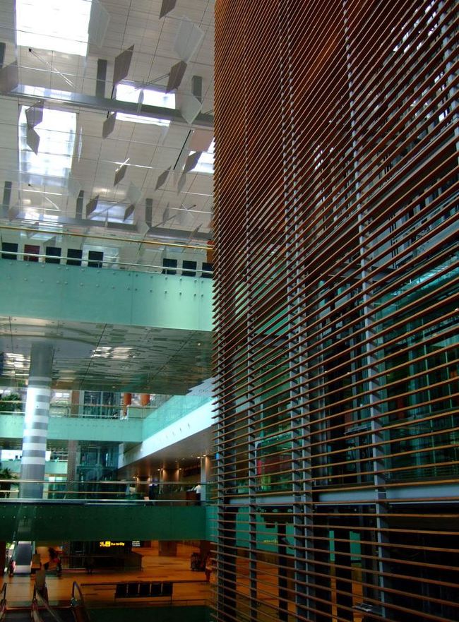 スタイリッシュなチャンギ空港。