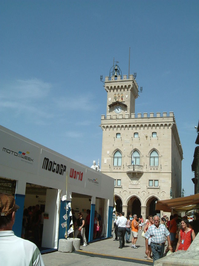 確か　バイクレースで有名でしたっけ…<br />