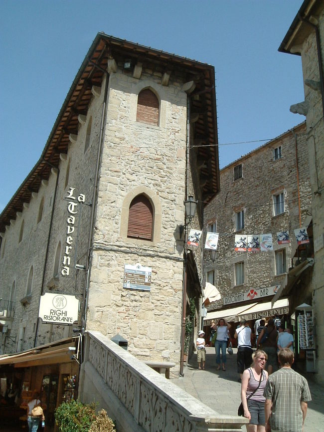 古い街並み！ここも、どこを撮っても絵になる…