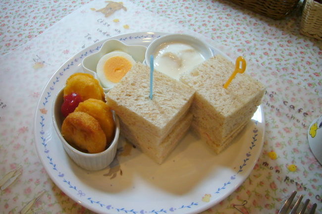 ペンションの朝食。<br />子供用メニュー。