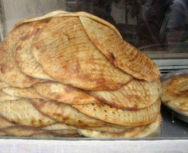 <br />ロティ（パン）の山 