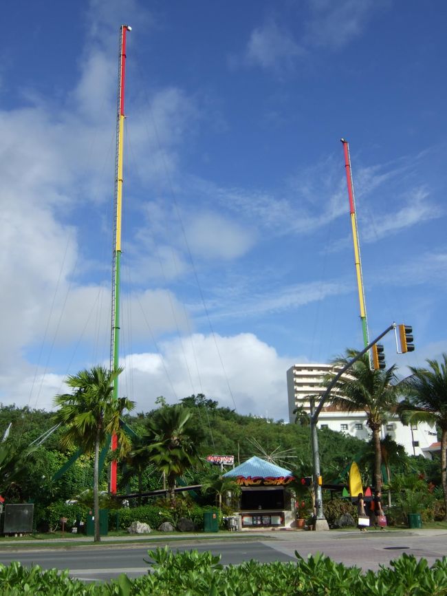 逆バンジー！<br />やってる人見かけました。<br /><br />見てるだけで怖い…