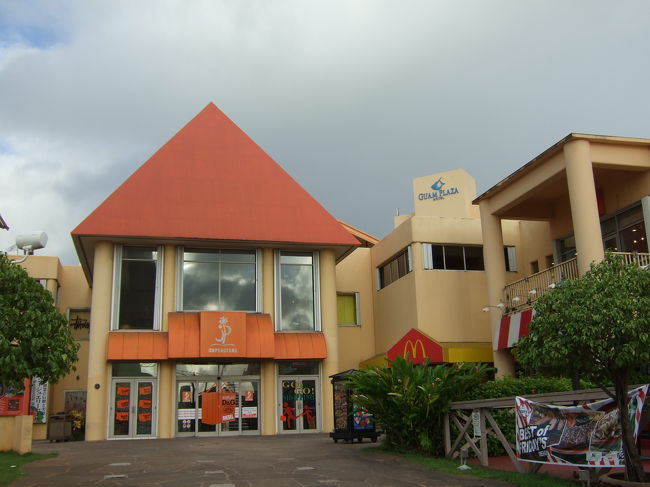 Jpスーパーストアです。<br />1階は営業していなかったような…<br /><br />2階はお土産がたくさんあります。<br />母もここでなべつかみなどお土産をたくさん買っていました。<br />