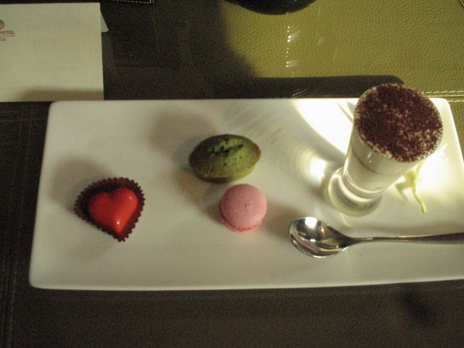 スィーツもサービス。<br />これは甘いもの好きの母がしっかり食べていました。