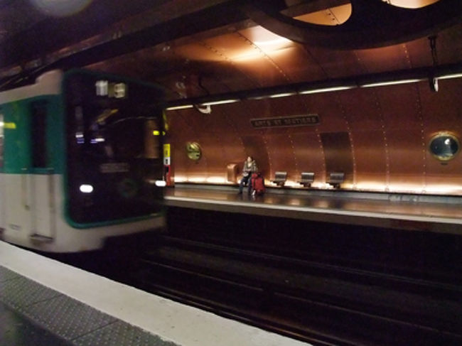 地下鉄が似合わない。。。