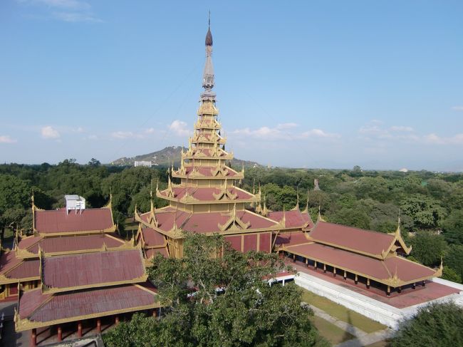 眺めは、、、まあまあ。<br />王宮内くらいしか見渡せず。