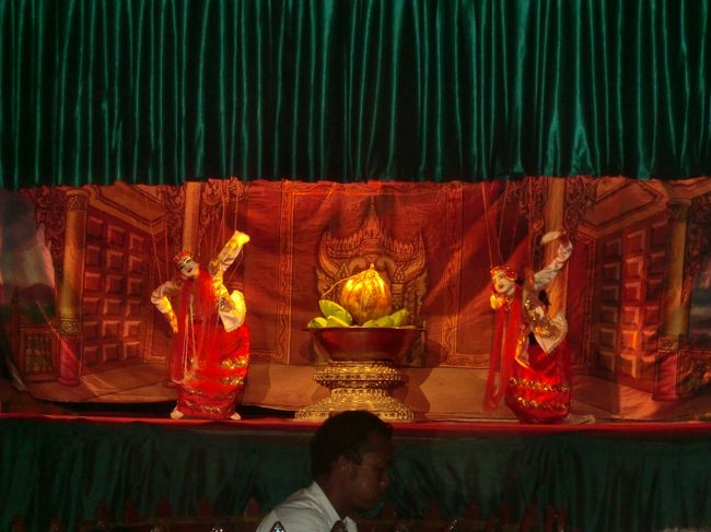 で、人形が出てきた！