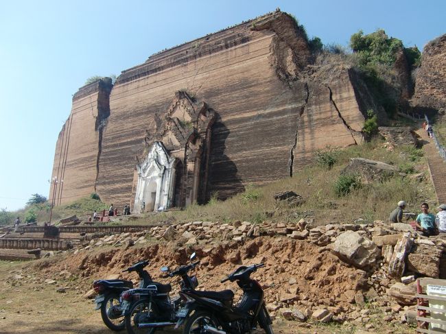 とりあえず、高いところに登ったので、満足！<br /><br />にしても、いつ崩れるかな。。。