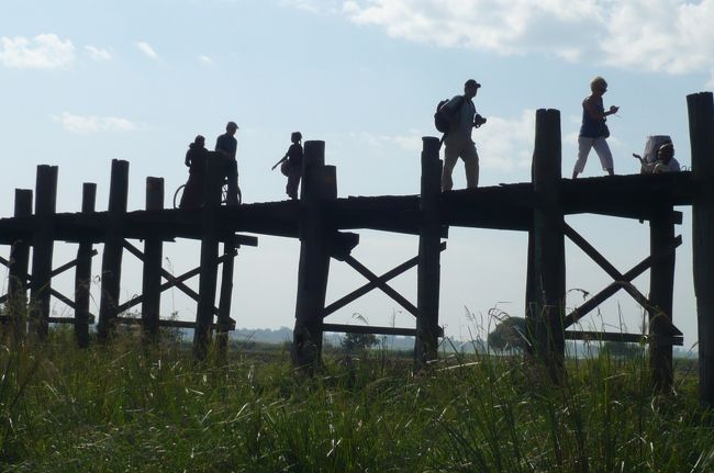 懐かしさを感じる橋。