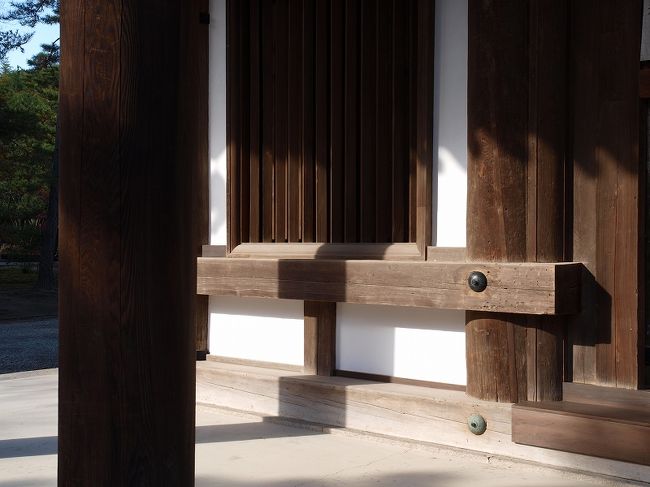 金堂　左　戒壇方面へ