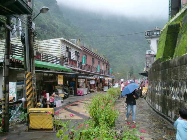 台車瀑布站周辺風景。この日は悪天候のせいかまばら・
