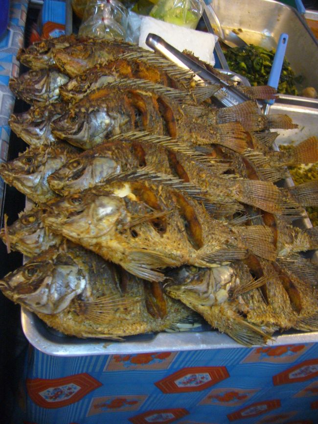 もう止められない。 <br />これらを廃棄ガスもくもく＋何日使ってるかわからん油で作ってる時点で意味がわからん。 <br />食べるやつのほうがヤバいと思うけど。 <br />