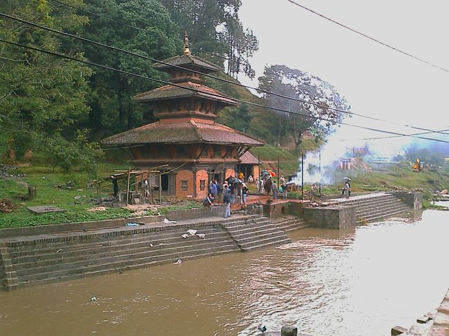 １０月８日<br />今朝は、しばしパナウティの町を散策し、ガイドブックの写真の場所をゲット！