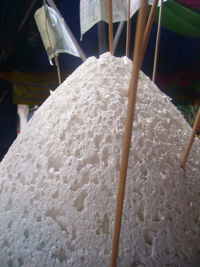 よく見たら発泡スチロール 