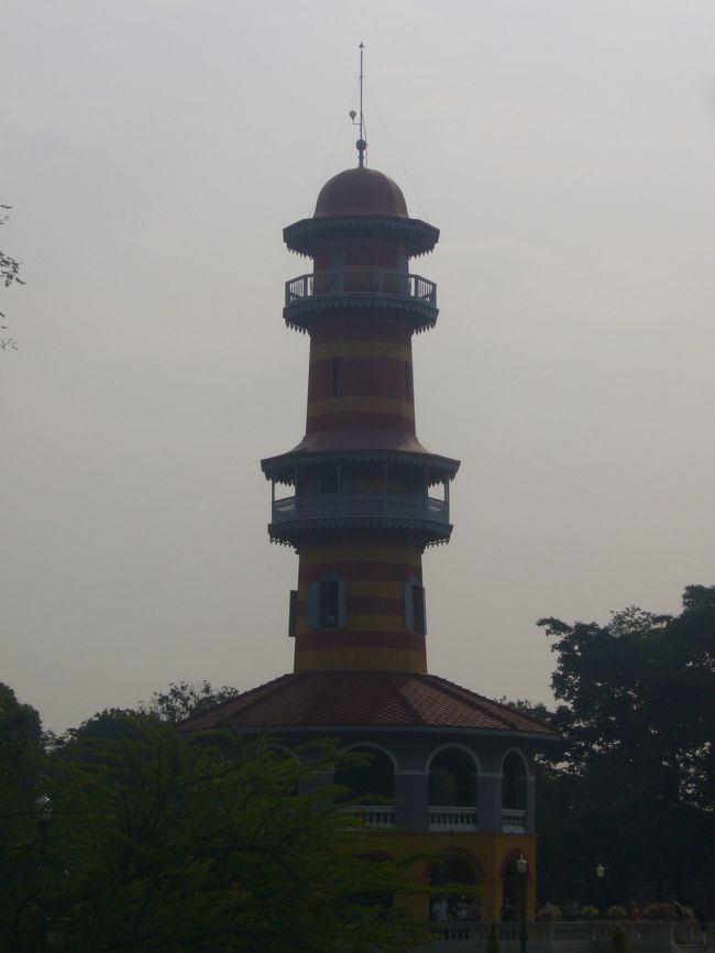 展望台もあるので、登ってみた。