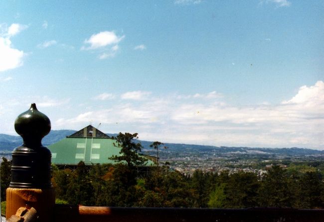 　　大仏殿　<br /><br />昭和の大修理（昭和４８年より）<br /><br />正面写真行方不明で。。