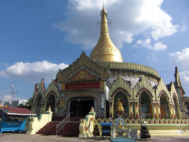 外観は新しくとても綺麗です。カップルがいっぱいいてデートスポット？ともなっています。