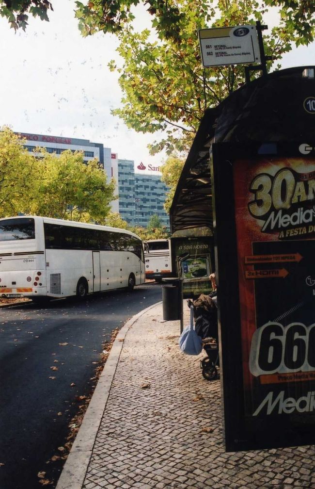 エスパーニャ広場からバスが出てます。