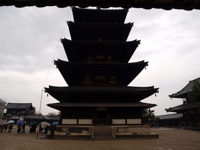 　　法隆寺　五重塔<br /><br /><br />　　　　続く