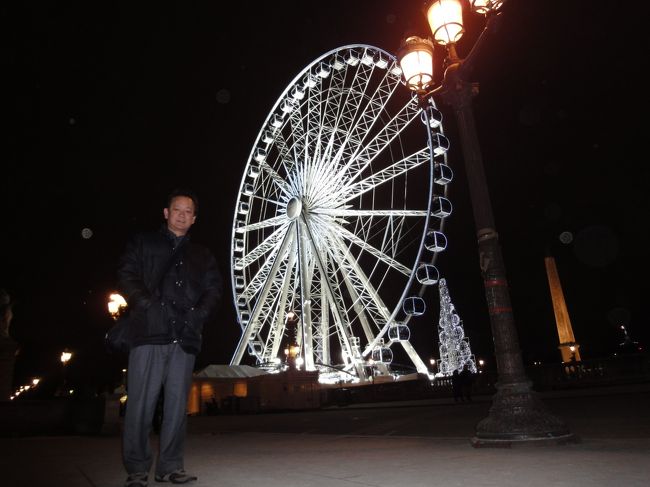 　オベリスク、観覧車、＠とらじろう。18：08撮影。