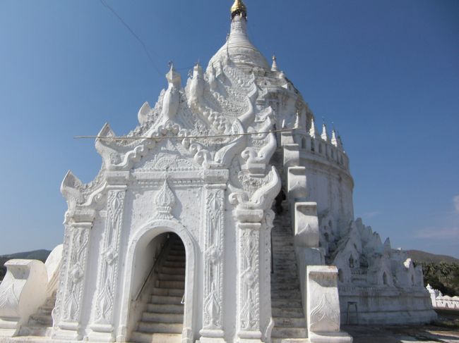 上まで登ってみると日蔭は風通りがよくとても涼しいです。