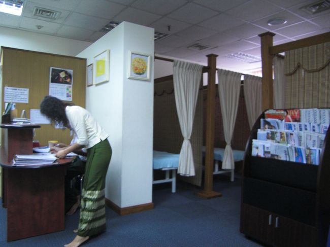 サクラタワーに入っているゲンキークリニックでマッサージをしてもらいました。とても良心的なお店です。