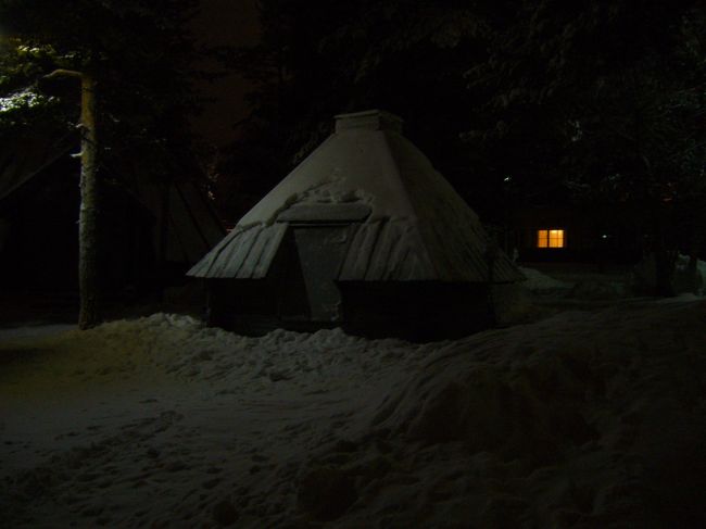 トゥントゥリホテルということはコテージタイプ？<br /><br />今回はフロントのある棟とあまり離れていなかったけど、お部屋に行く途中こんなもの発見。