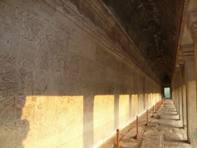 早朝は昼と違って、人が少ないので、ゆっくり見れる<br />