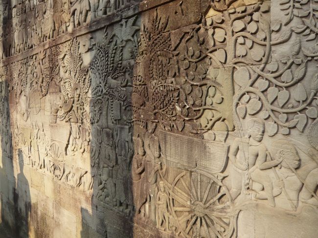 それにしてもすばらしいレリーフである