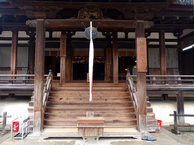 　　聖霊院　正面<br /><br />　　鎌倉時代建築<br /><br />　　太子尊像　安置