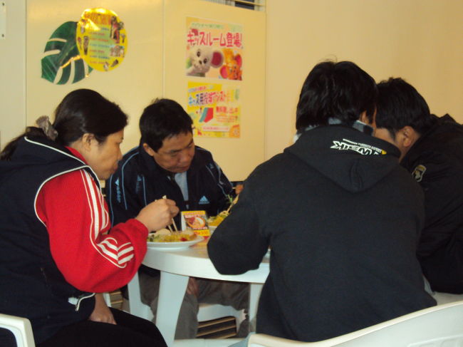 お昼になりました。鷲羽山ハイランドの食べ放題へ！<br />安！１２００えん！うれし！