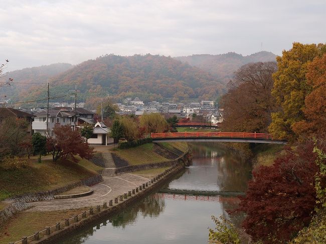 法隆寺から歩いて２０分くらいと聞いて<br /><br />河内街道を車で走る　間もなく、、到着、、