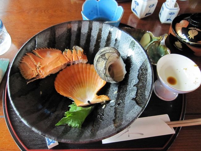 ご飯もしっかりあって、腹一杯！！<br />かな〜り満足できて、￥1,500程。<br /><br />気になる方は行ってみてください！<br />「ぶんご丼街道」というページに「うみ幸」が紹介されてました。<br />http://blog.nippo-lias.com/?p=406